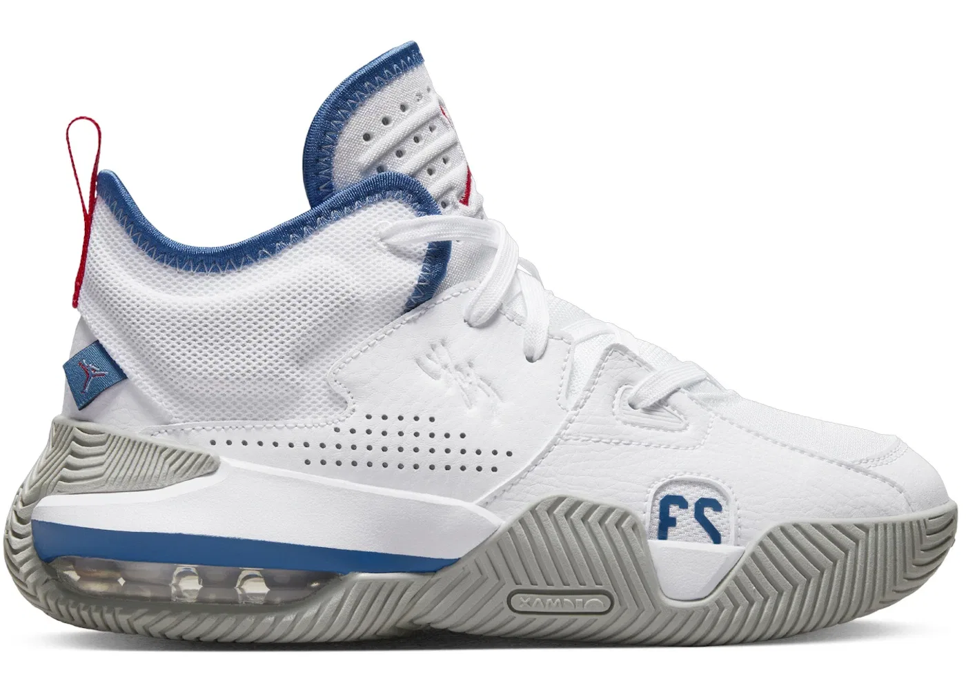 Детские кроссовки Jordan Stay Loyal 2, White University Red Light Smoke Grey True Blue