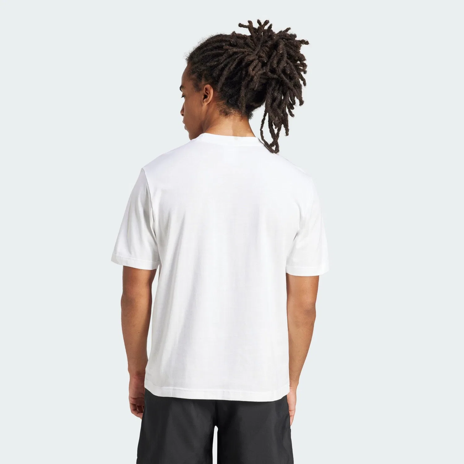 Мужская футболка с логотипом Essentials Small Logo Single Jersey Adidas, Weiss Schwarz — фото 3