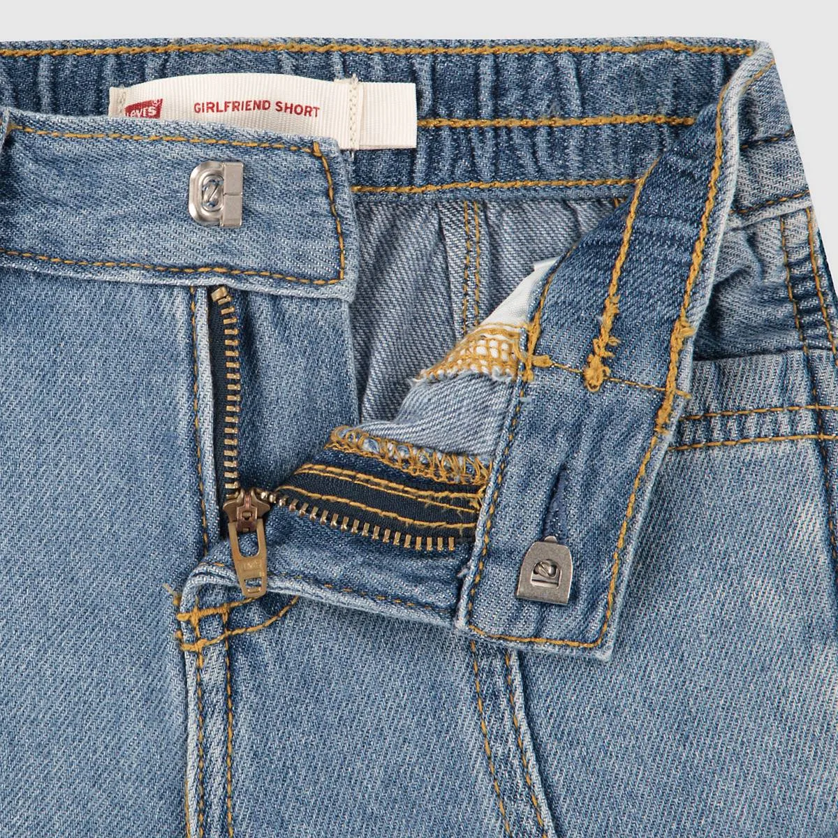 Детские джинсовые шорты с изображением дельфина Levi's, Reach For The Stars - Medium Wash — фото 3