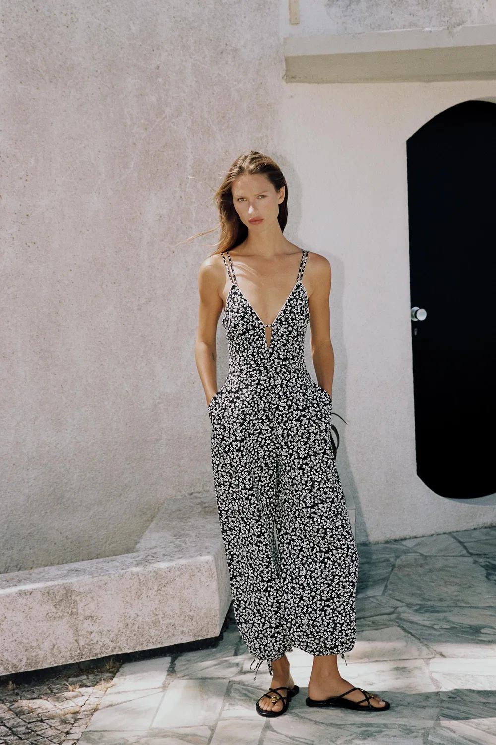 Комбинезон с цветочным принтом и бретелями ZARA, Black/White