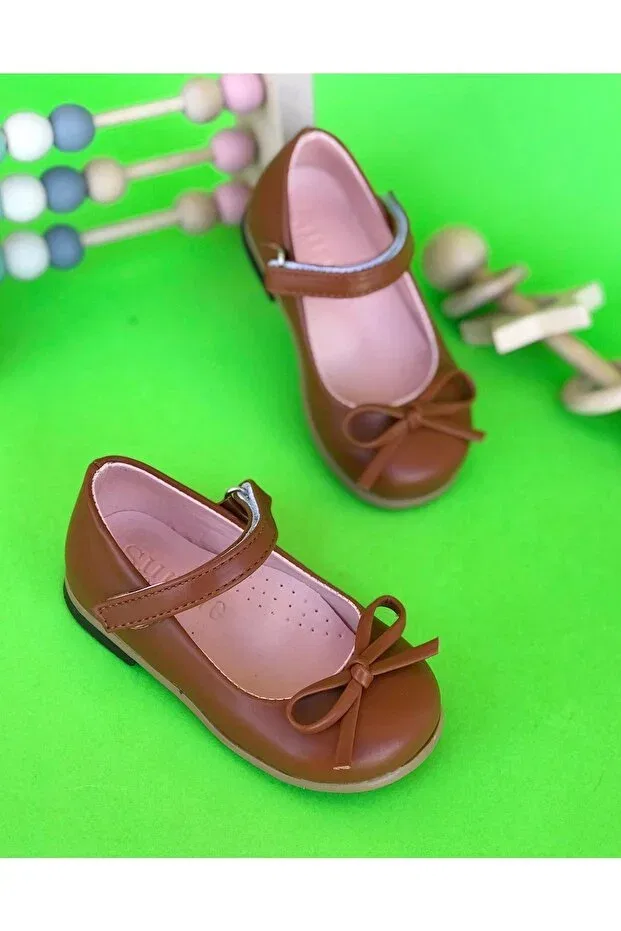 Детские балетки для девочек с принтом Thin Bow Detailed Surpie Shoes, Tan Color