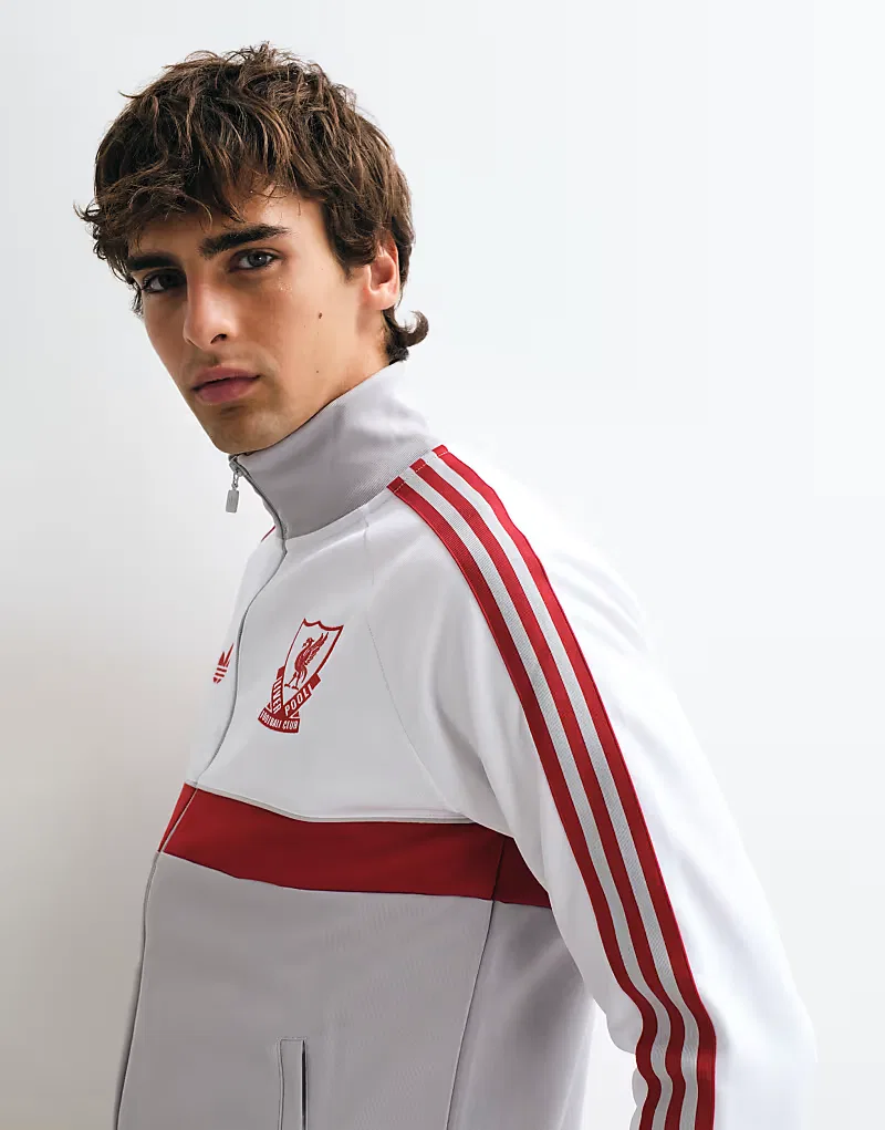 Куртка спортивная Liverpool FC Originals Adidas Performance, белый/серый — фото 4