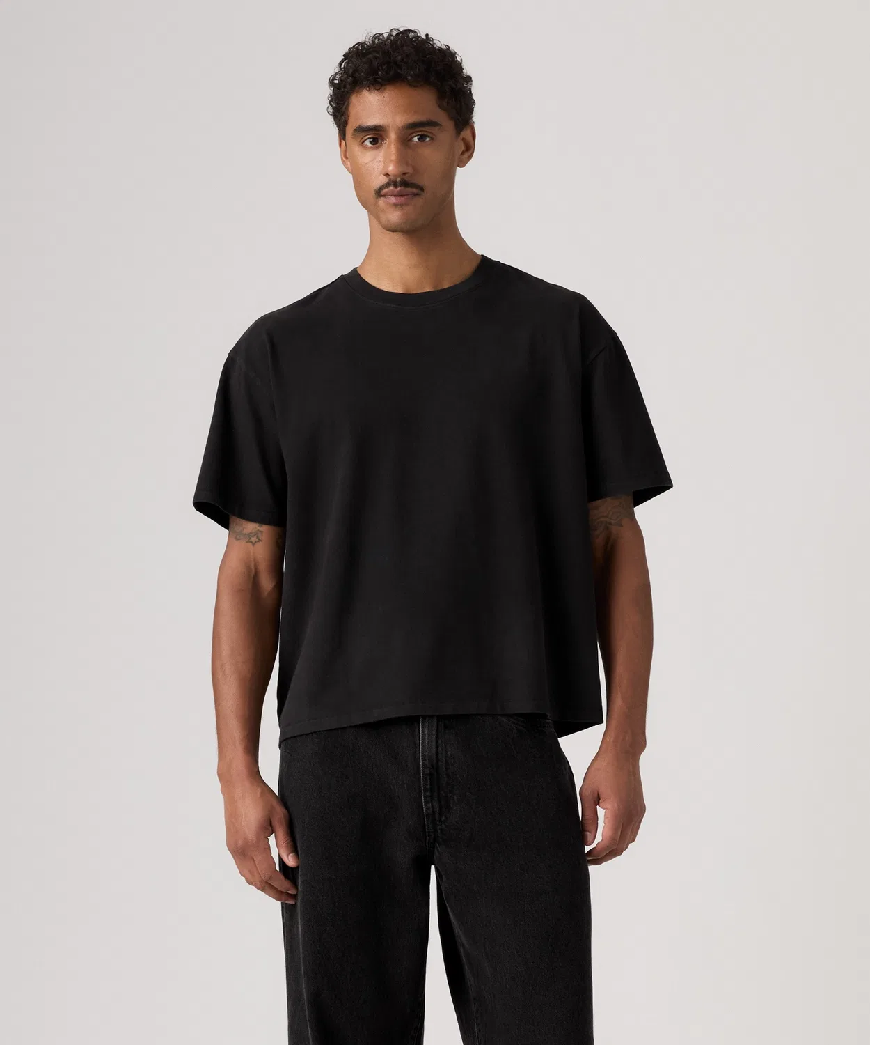 Мужская футболка с коротким рукавом, укороченная Levi's, Black — фото 2