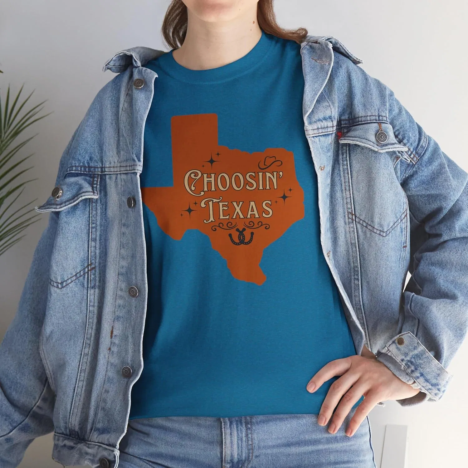 Женская футболка с принтом Choosin' Texas Country Music State Cowgirl Rodeo Ella Tee Shirt Riley Two Stepping, Antique Sapphire — фото 3