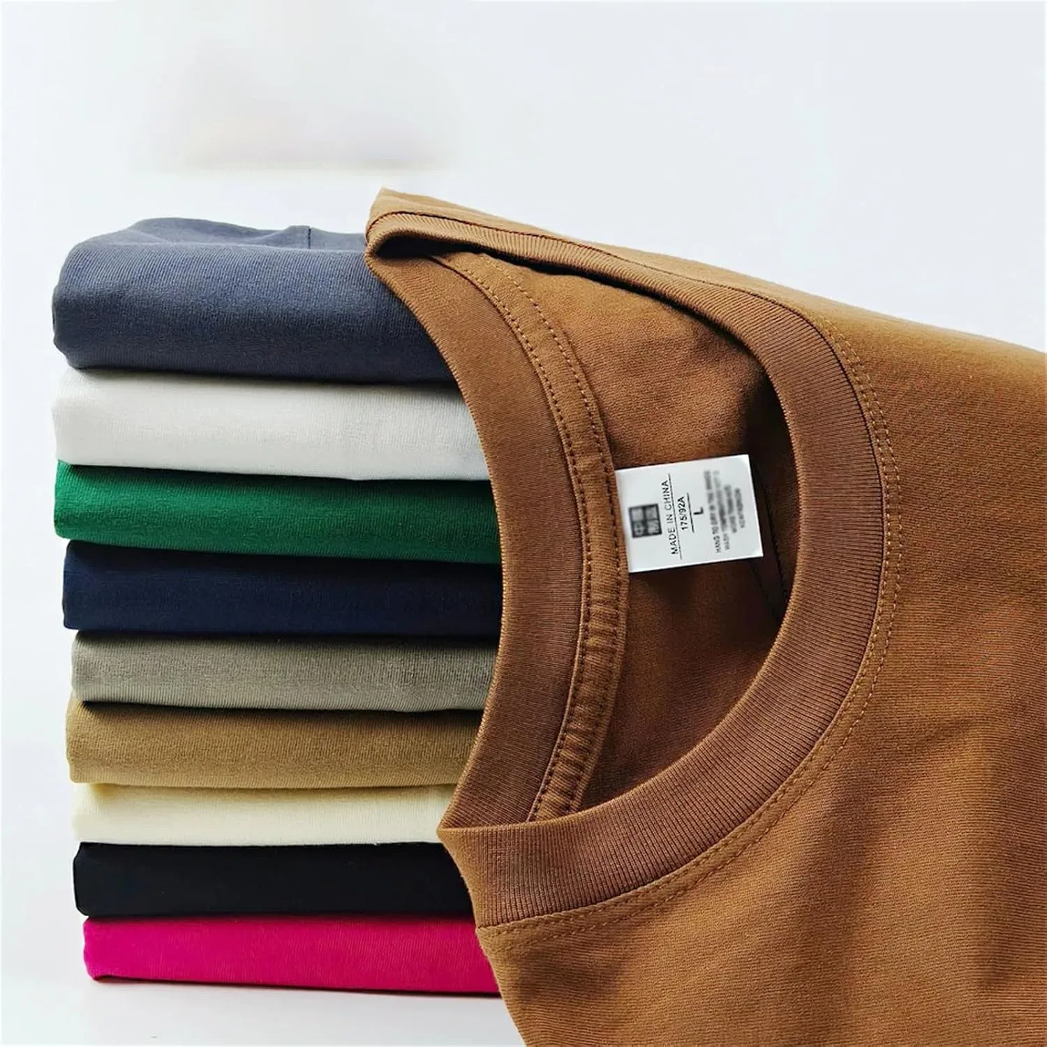 Мужская футболка свободного кроя Regular Fit, Khaki — фото 2