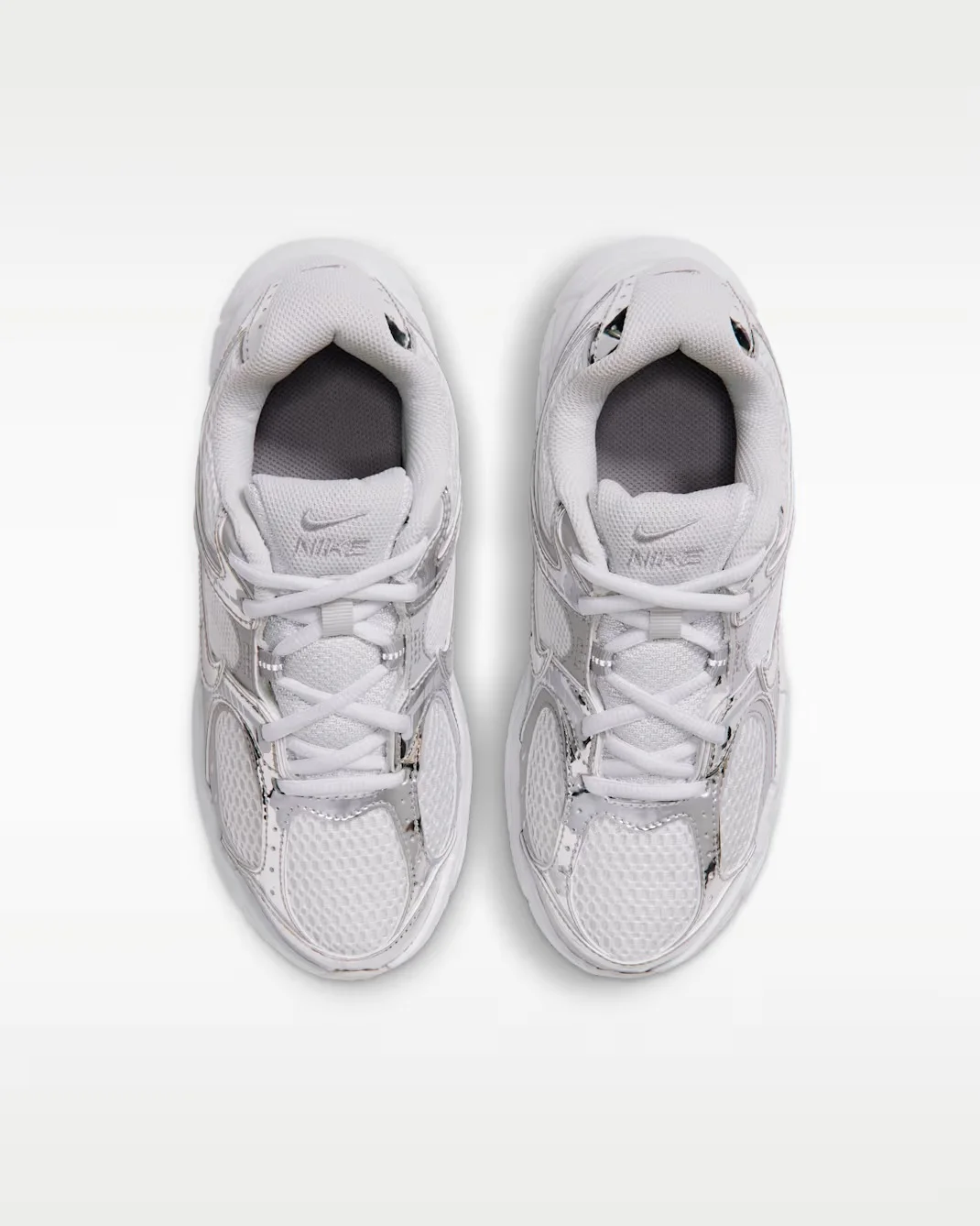 Кроссовки подростковые Nike V5 RNR, белый/серебристый — фото 3