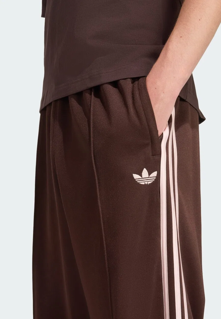 Спортивные брюки ADIDAS ORIGINALS свободного кроя 'BAGGY TRACK' шоколадного цвета — фото 4