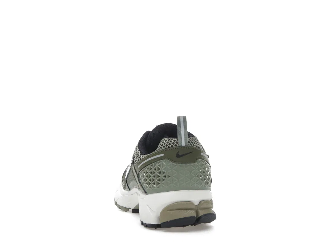 Детские кроссовки Lifestyle Nike Zoom Vomero 5, Cargo Khaki/Light Army/Photon Dust/Black — фото 4
