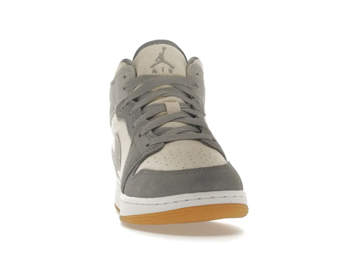 Детские кроссовки высокие с моделью Jordan 1 Mid SE Jordan, Coconut Milk/Coconut Milk-Particle Grey-White-Gum Yellow — фото 2