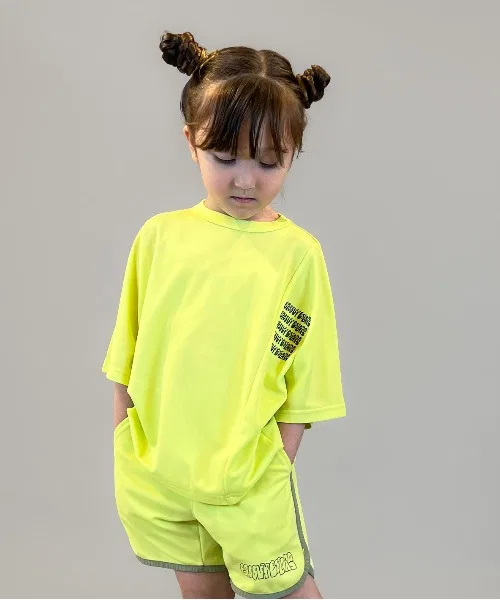 Детская футболка с принтом CoolMax Wide Silhouette GROOVY COLORS, Yellow — фото 4
