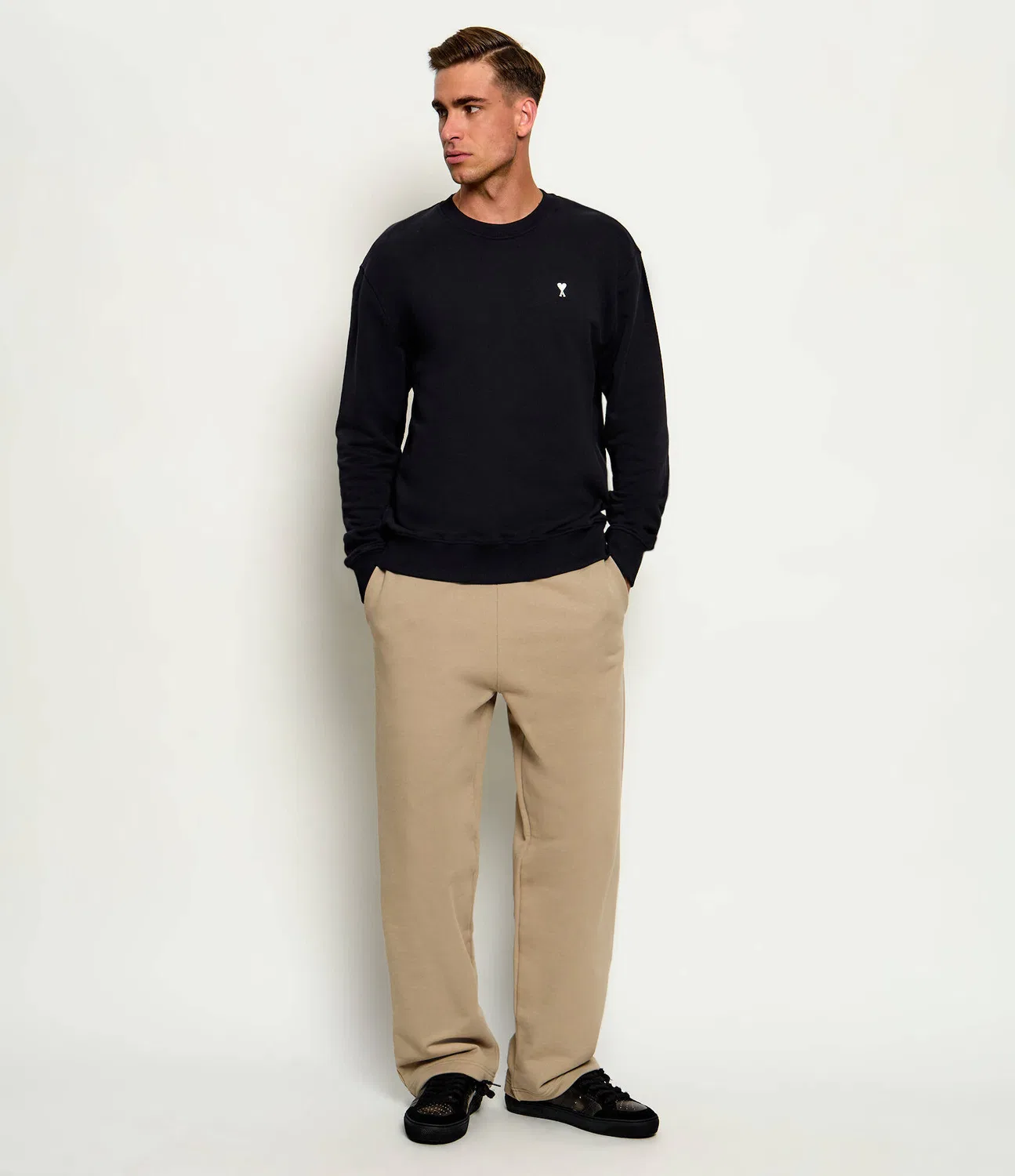 Толстовка Relaxed Fit Ami Paris, черный — фото 2