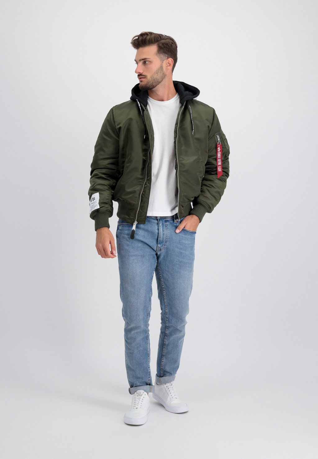 

Легкая куртка MA-1 ZHP Alpha Industries, оливковый
