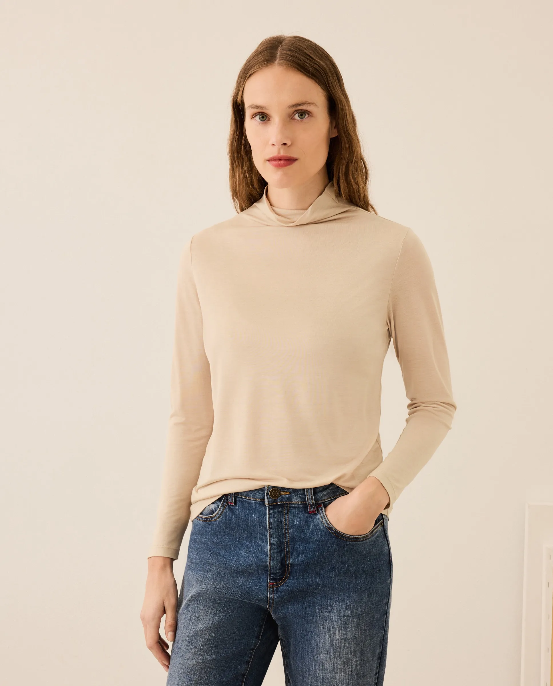 

Женская футболка с высоким воротником Stella Rittwagen, светло-серый