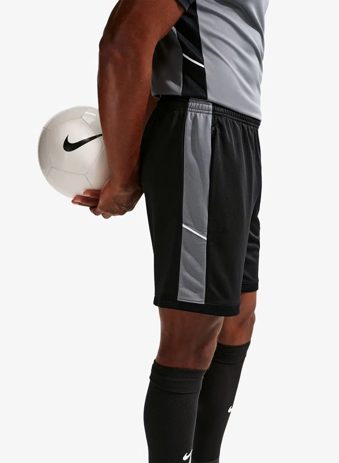 Шорты спортивные с технологией Dri-Fit Academy Nike, черный — фото 3