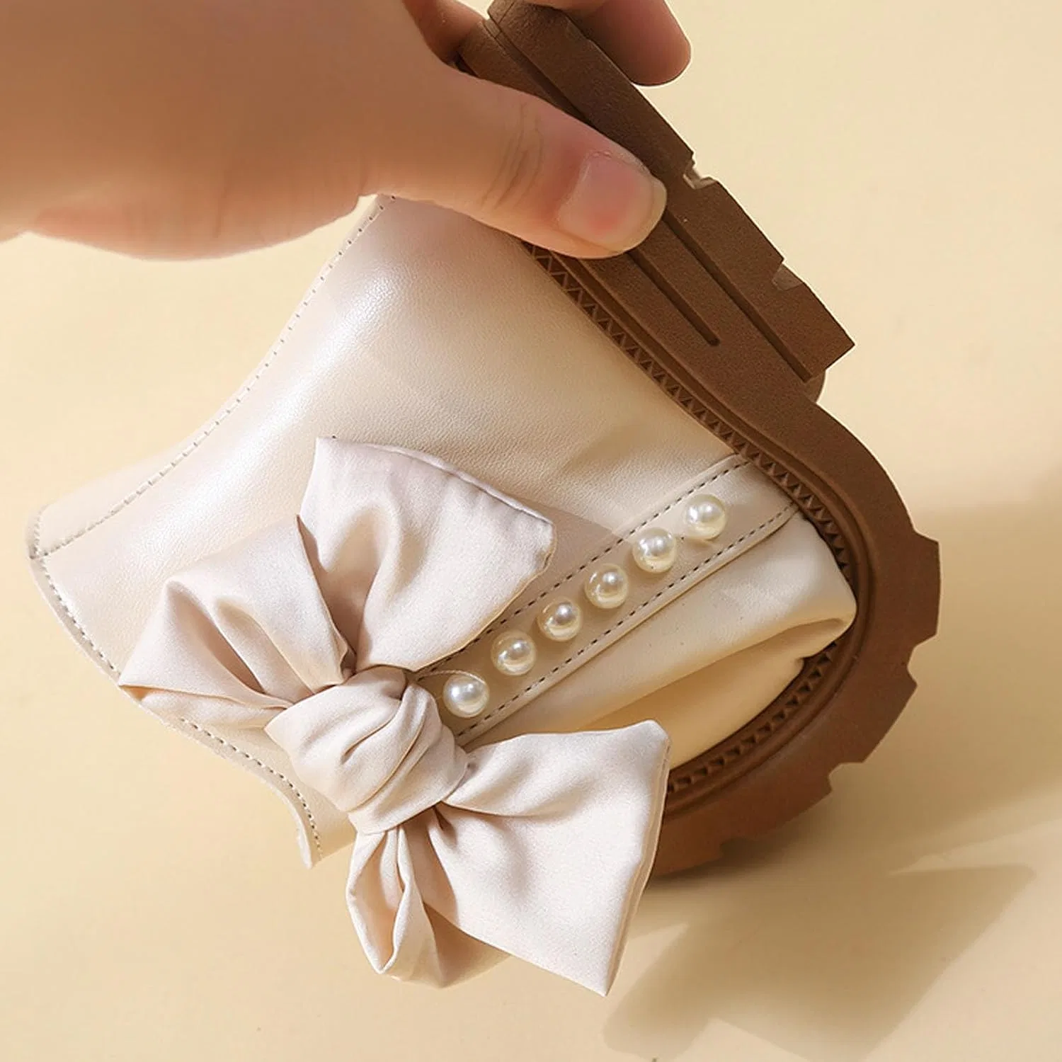 Детские ботинки для девочек с жемчугом и бантом SHOPESSA, Brown — фото 2