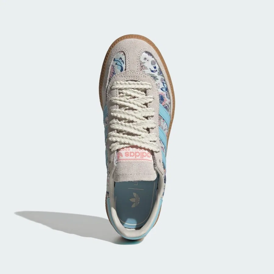 Детские кроссовки с принтом Delft Blooms ADIDAS LIBERTY LONDON HANDBALL SPEZIAL, Бело-синий — фото 4