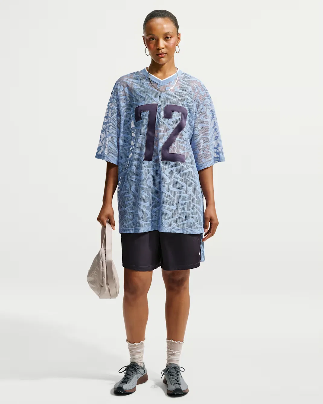 Женская футболка оверсайз Nike Sportswear Chill Lace, Work Blue/Gridiron/White — фото 4