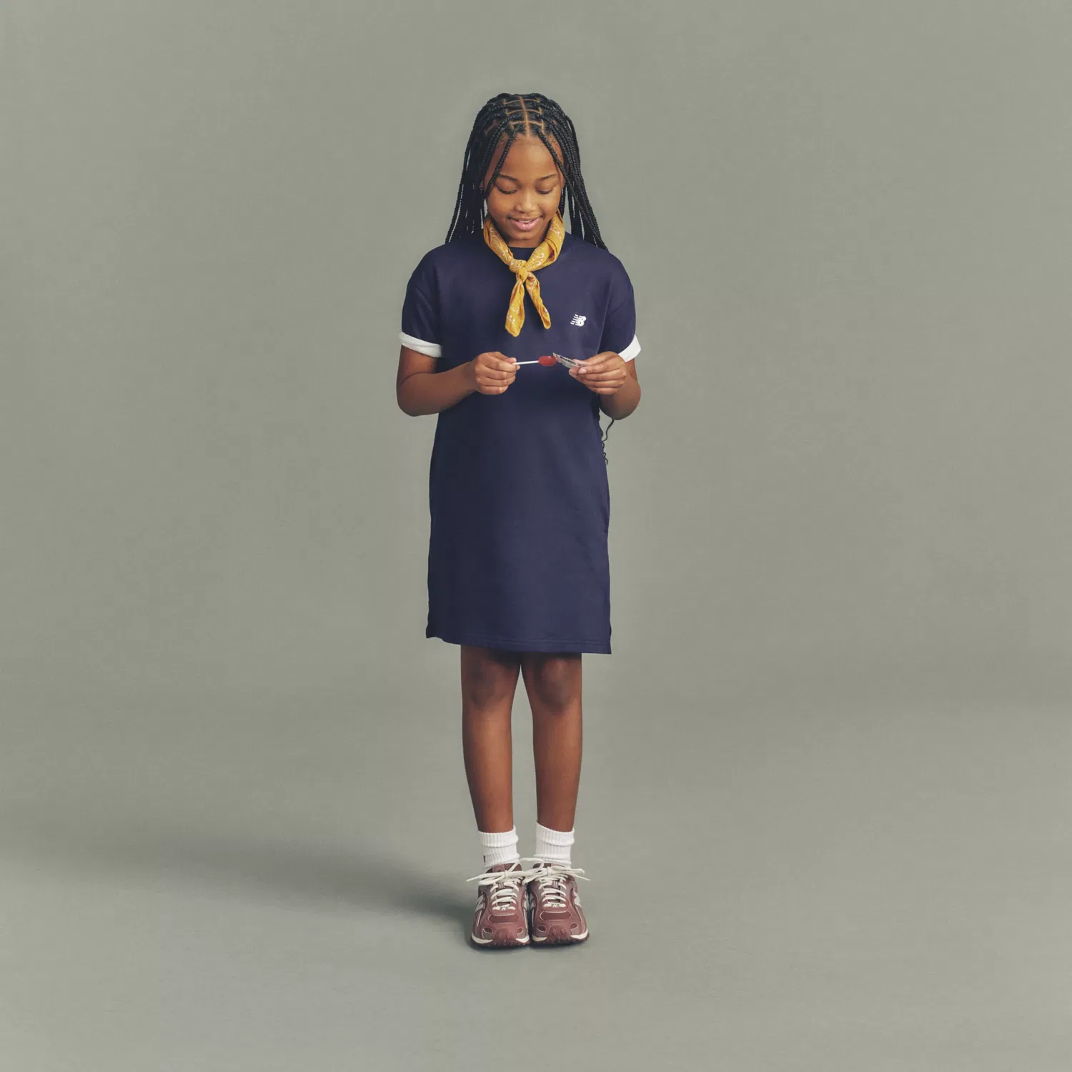 Детское платье из футера свободного кроя с вышивкой French Terry Dress New Balance, Nb Navy
