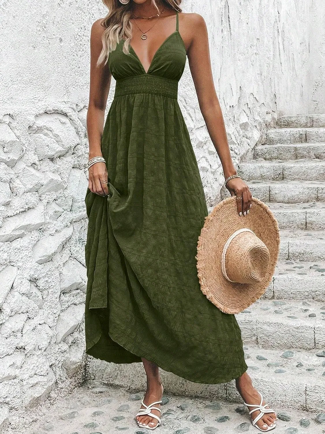 Женское длинное ками-платье на тонких бретелях, сплошной цвет, Olive Green — фото 3