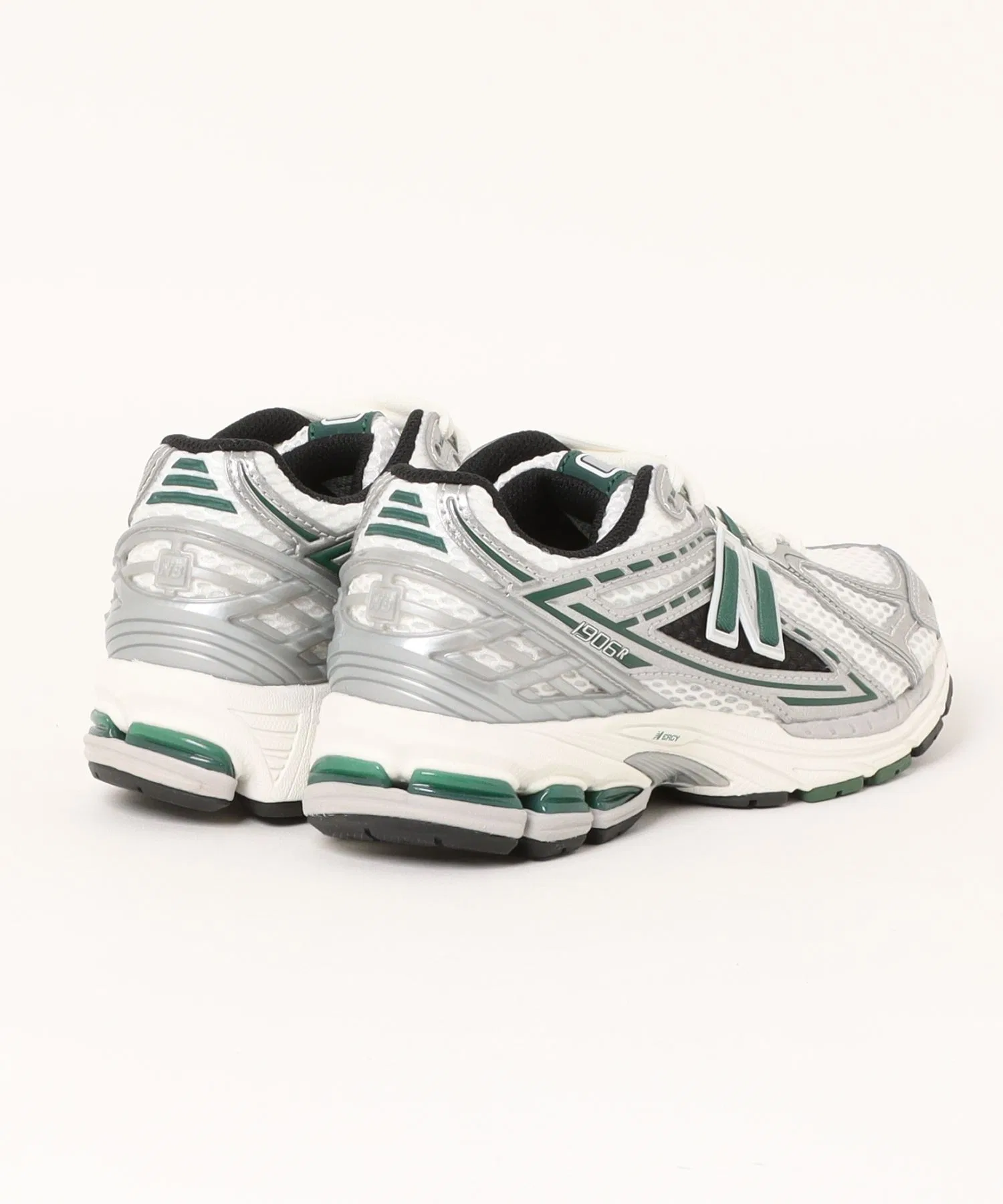 Мужские кроссовки New Balance M1906REU — фото 2