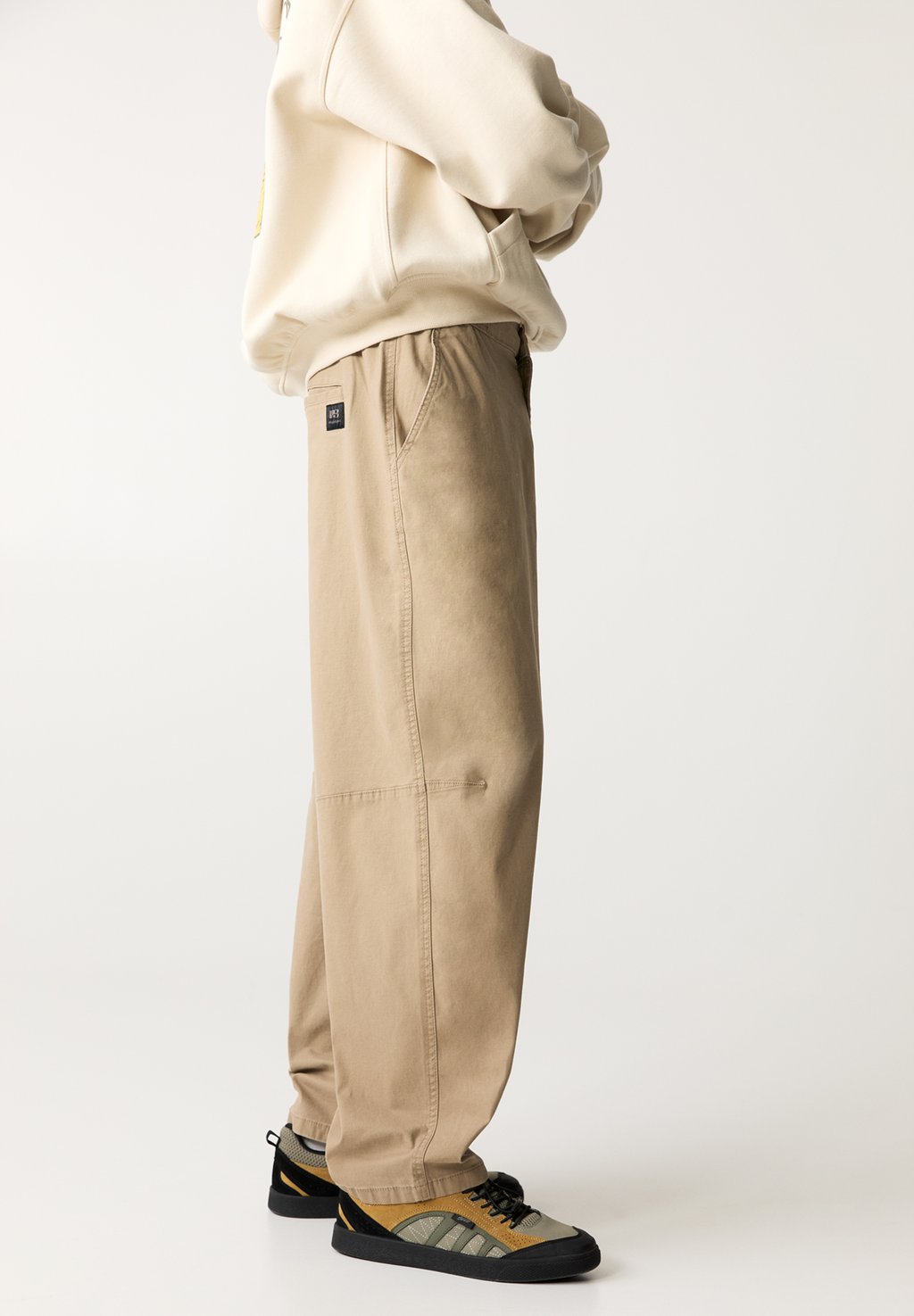 

Брюки BALLOON PULL&BEAR, песочный