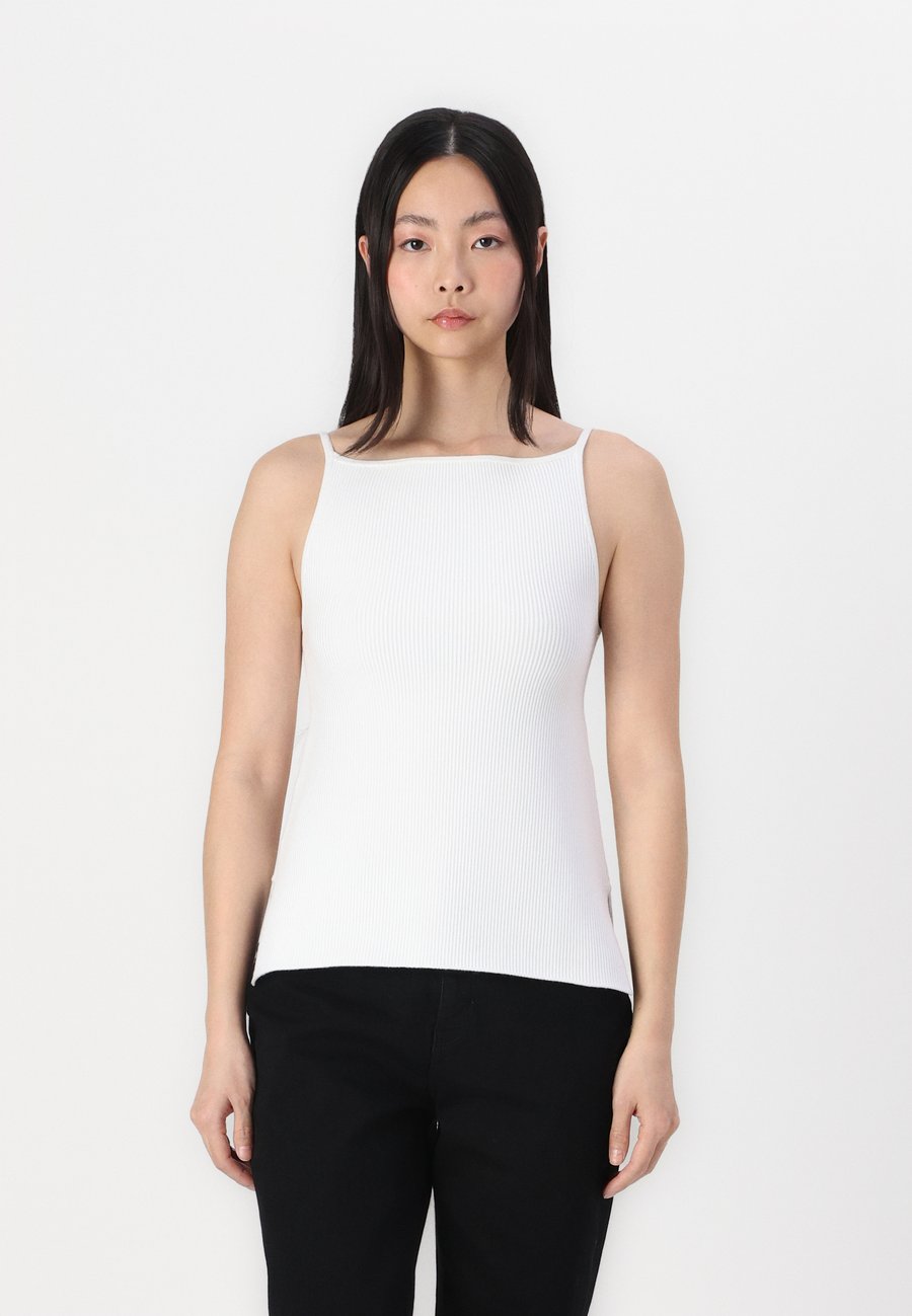 

Топ Abercrombie & Fitch OTTOMAN HIGH NECK TANK, Brilliant White/Off-White