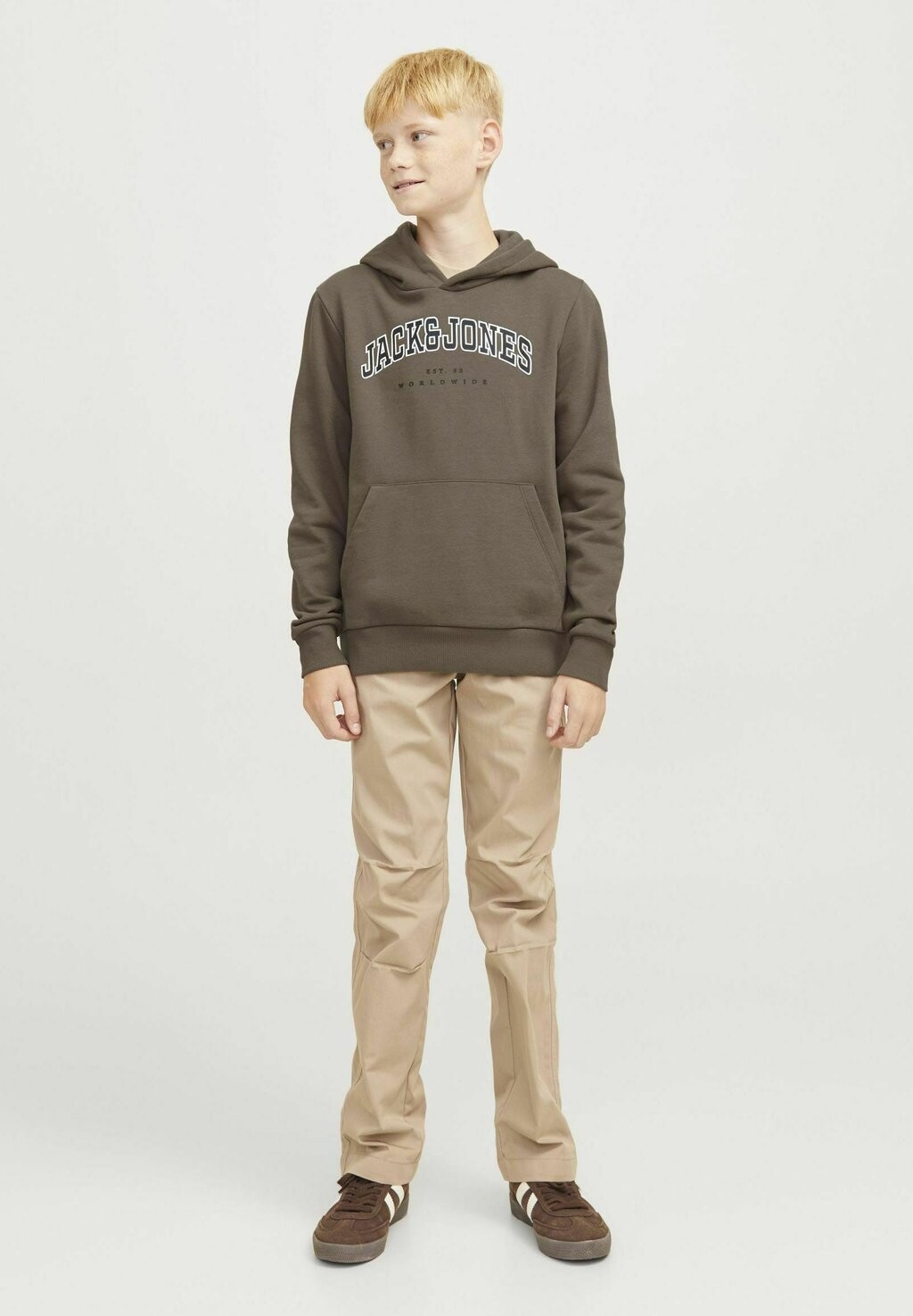 

Толстовка с капюшоном JJECALEB VARSITY NOOS Jack & Jones Junior, коричневый