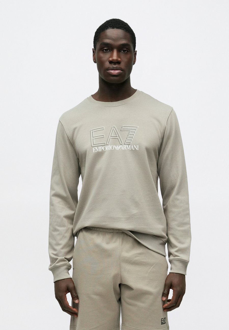 

Толстовка EA7 Emporio Armani TRAIN VISIBILITY COFT UNISEX, Roasted Cashew/Sand
