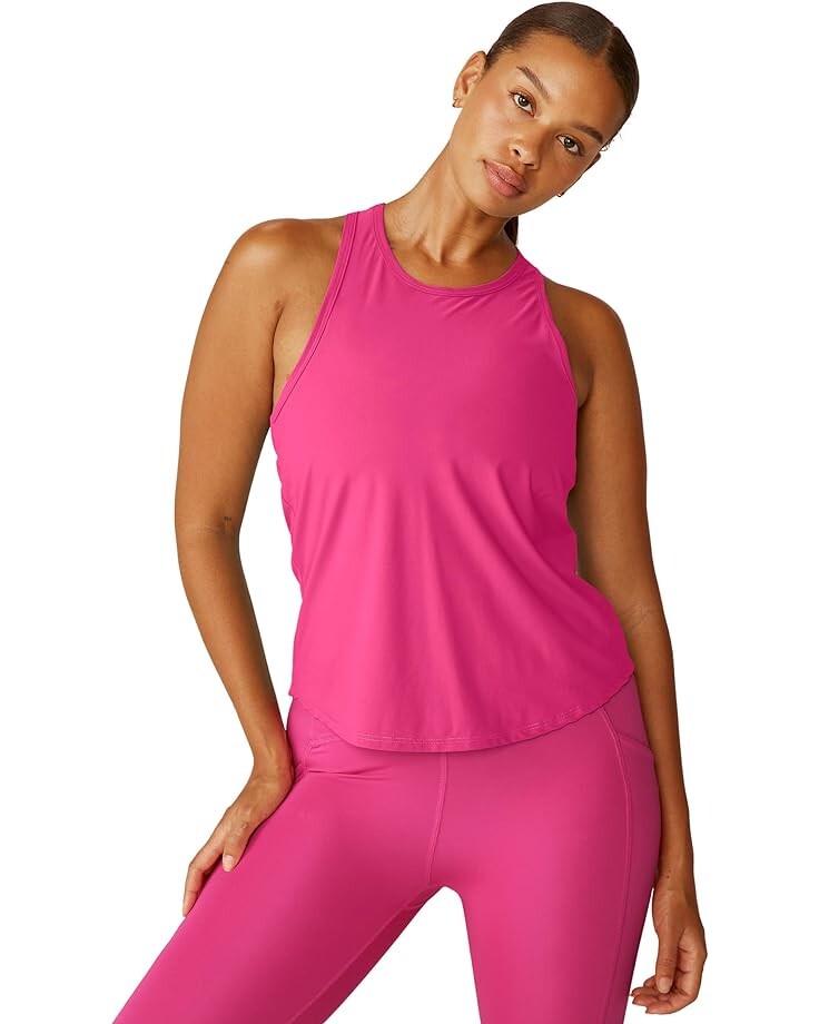 

Майка Beyond Yoga Powerbeyond Lite Resilient Tank, цвет Pink Energy