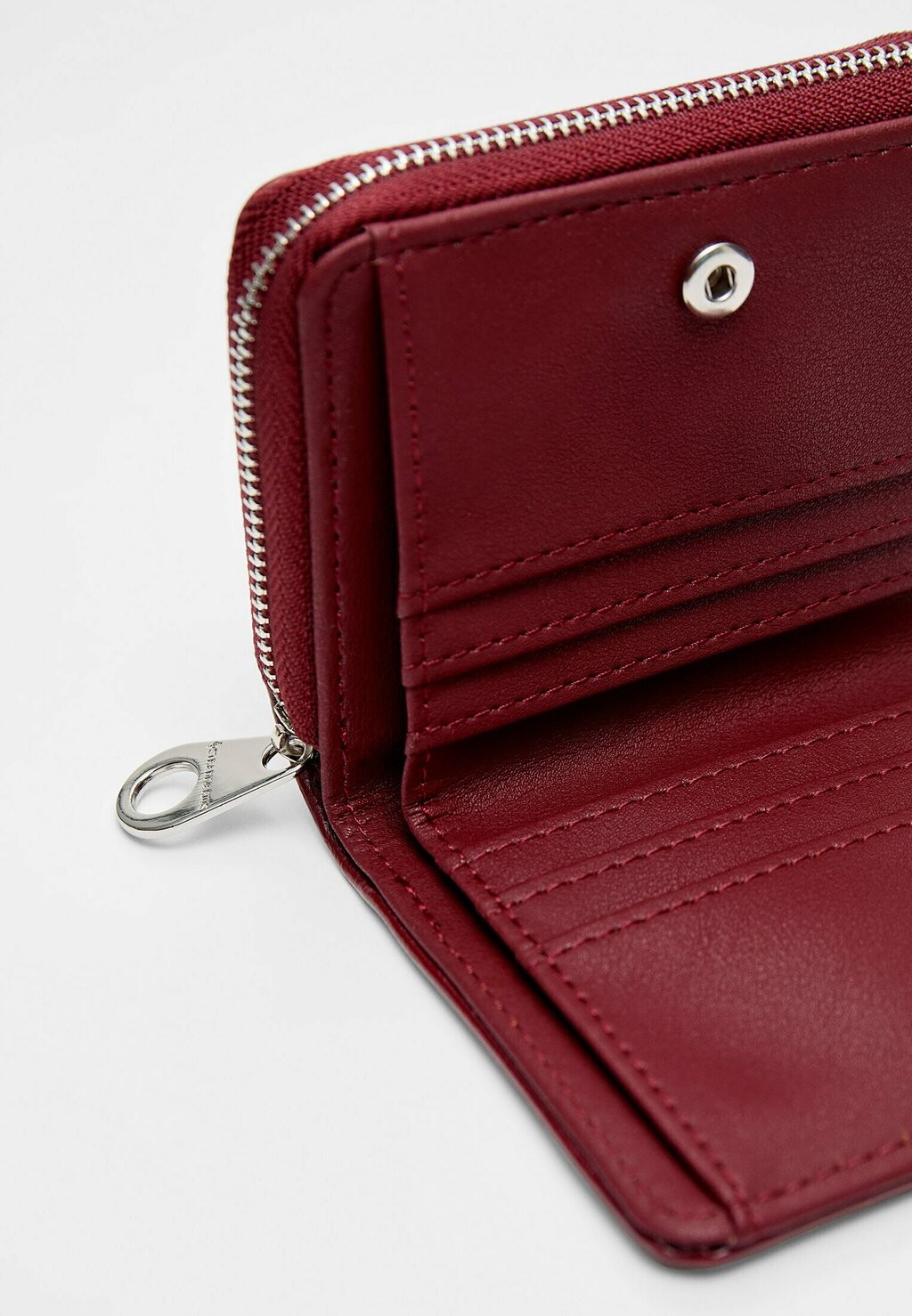 

Кошелек RECTANGULAR Stradivarius, Бордо