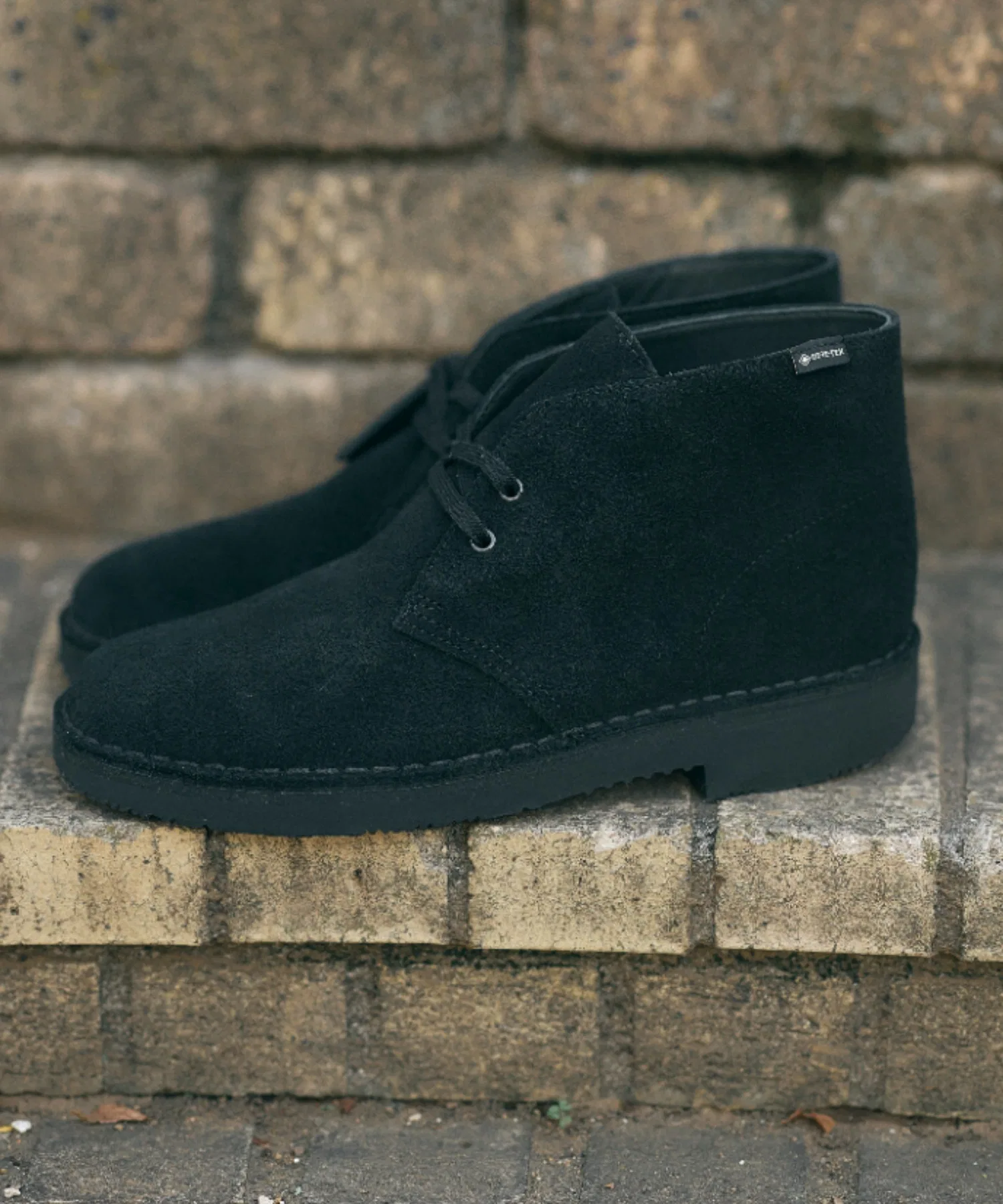 Мужские замшевые ботинки Clarks DESERT BOOT GORE-TEX чёрные