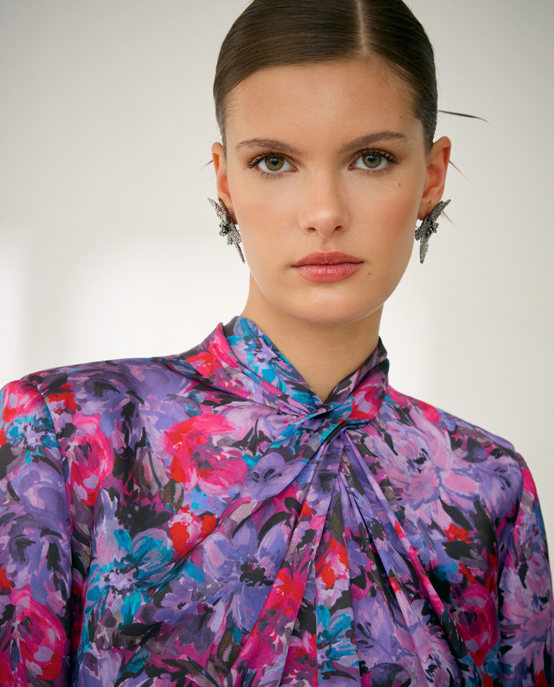 

Короткое платье свободного кроя с длинными рукавами Woman Fiesta El Corte Inglés, фиолетовый