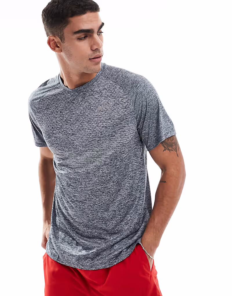 

Футболка Nike Running Stride Dri-FIT темно-синего цвета