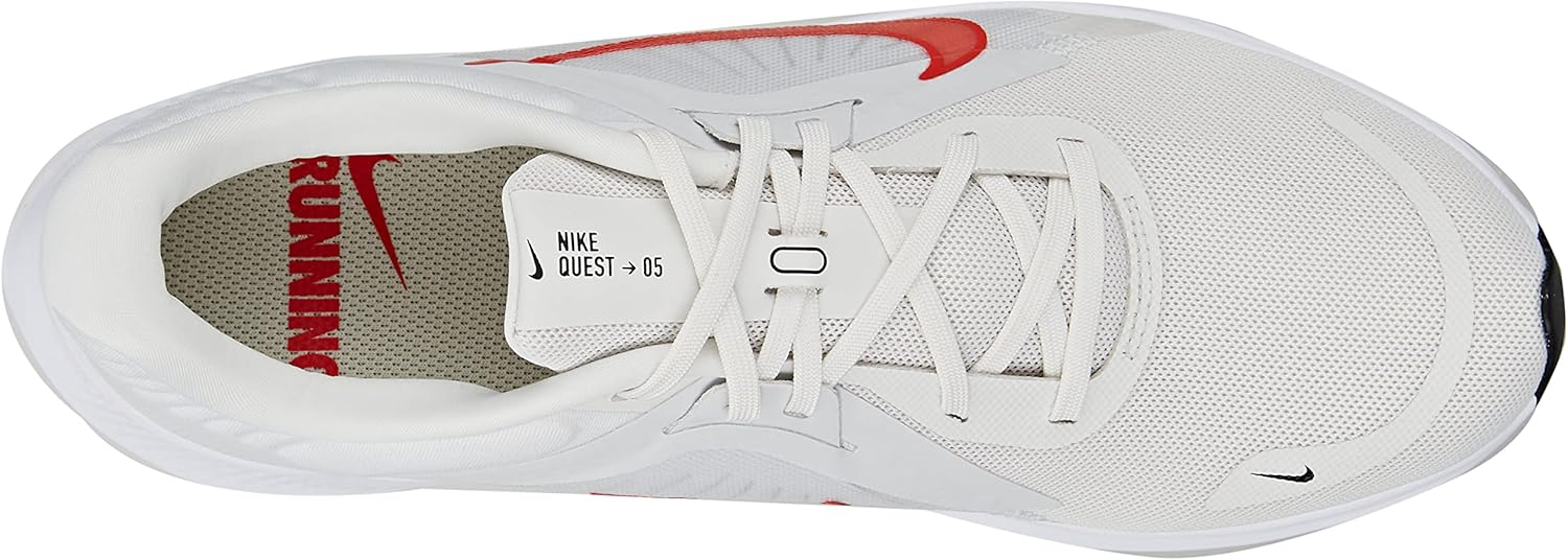 Мужские тренировочные кроссовки Nike Quest 5, Platinum Tint Lt Crimson White Black — фото 3