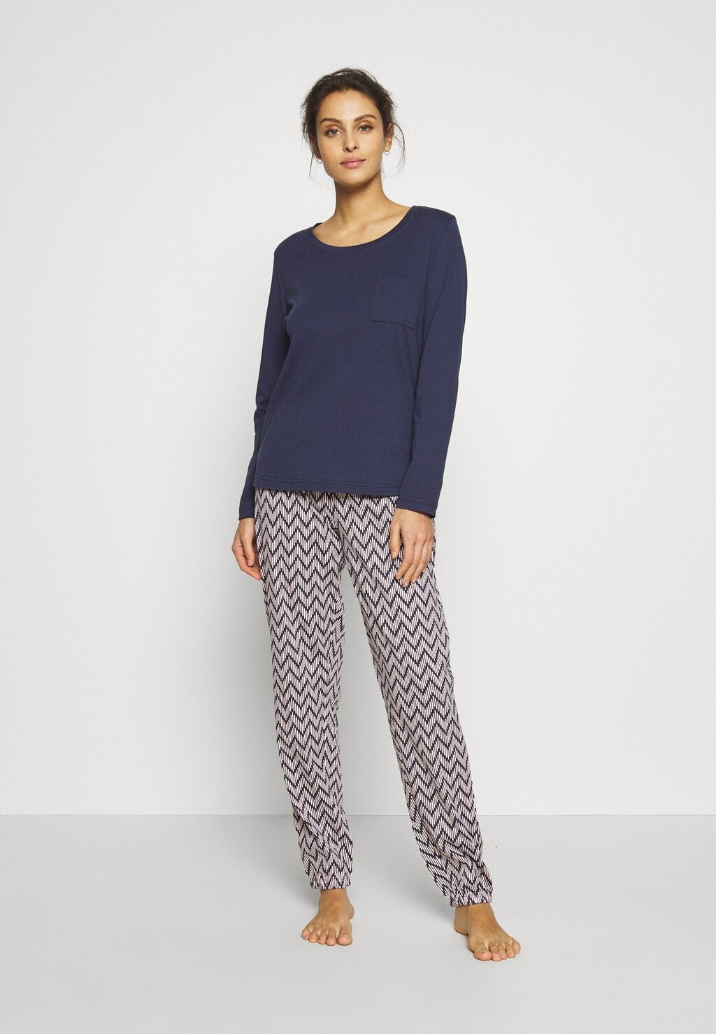 

Комплект одежды для сна SET LASCANA, цвет dark blue