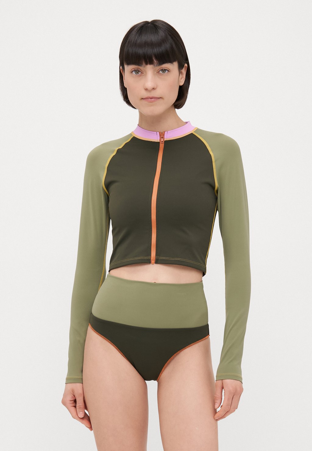 

Верх бикини THE CONTOUR RASHGUARD It's Now Cool, цвет Imbibe