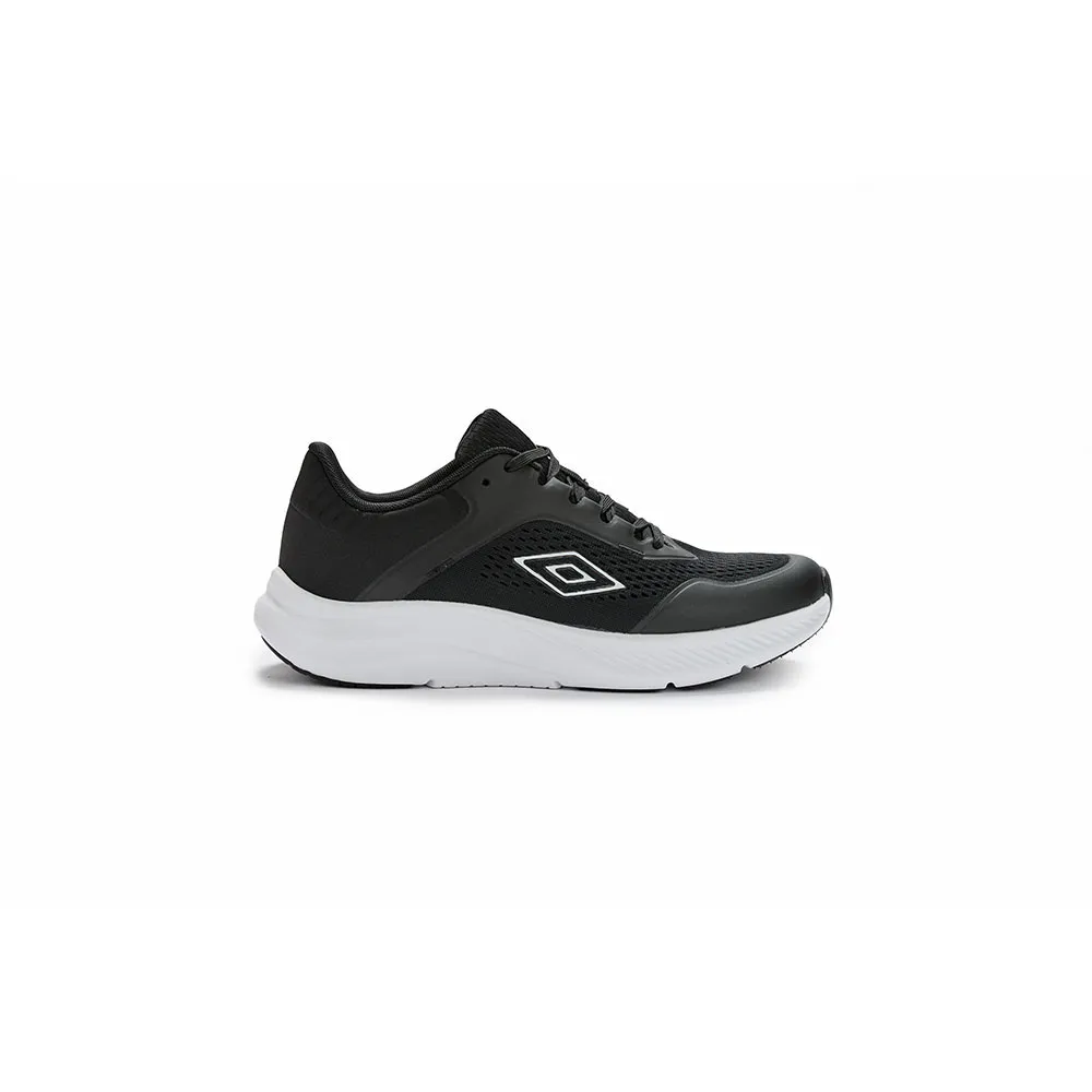 

Кроссовки Umbro Surge, черный