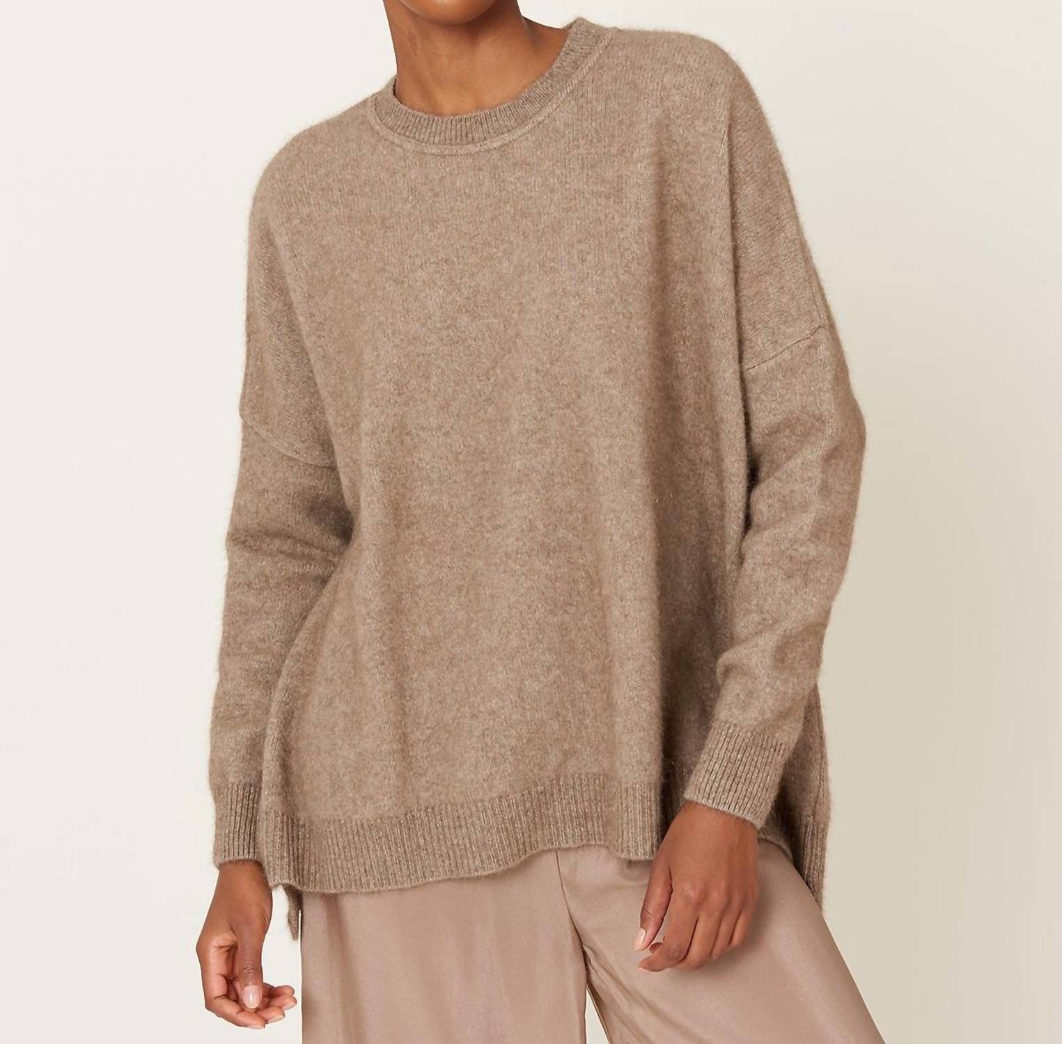 

Вязаный свитер Agnés цвета латте WORN, цвет latte