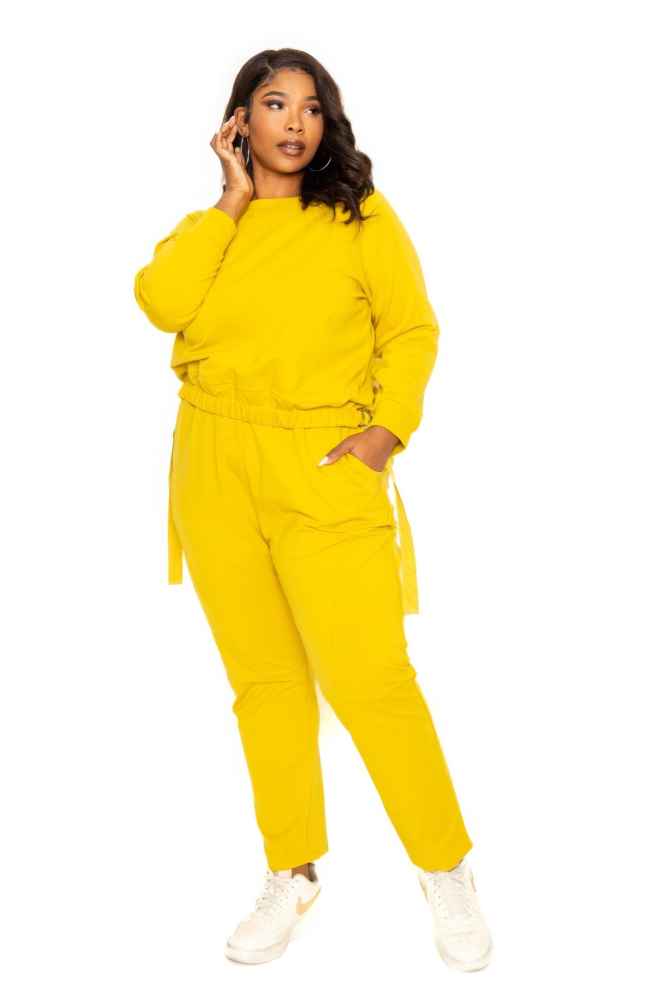

Комплекты Lounge с деталями из люверсов FASHNZFAB, цвет mustard