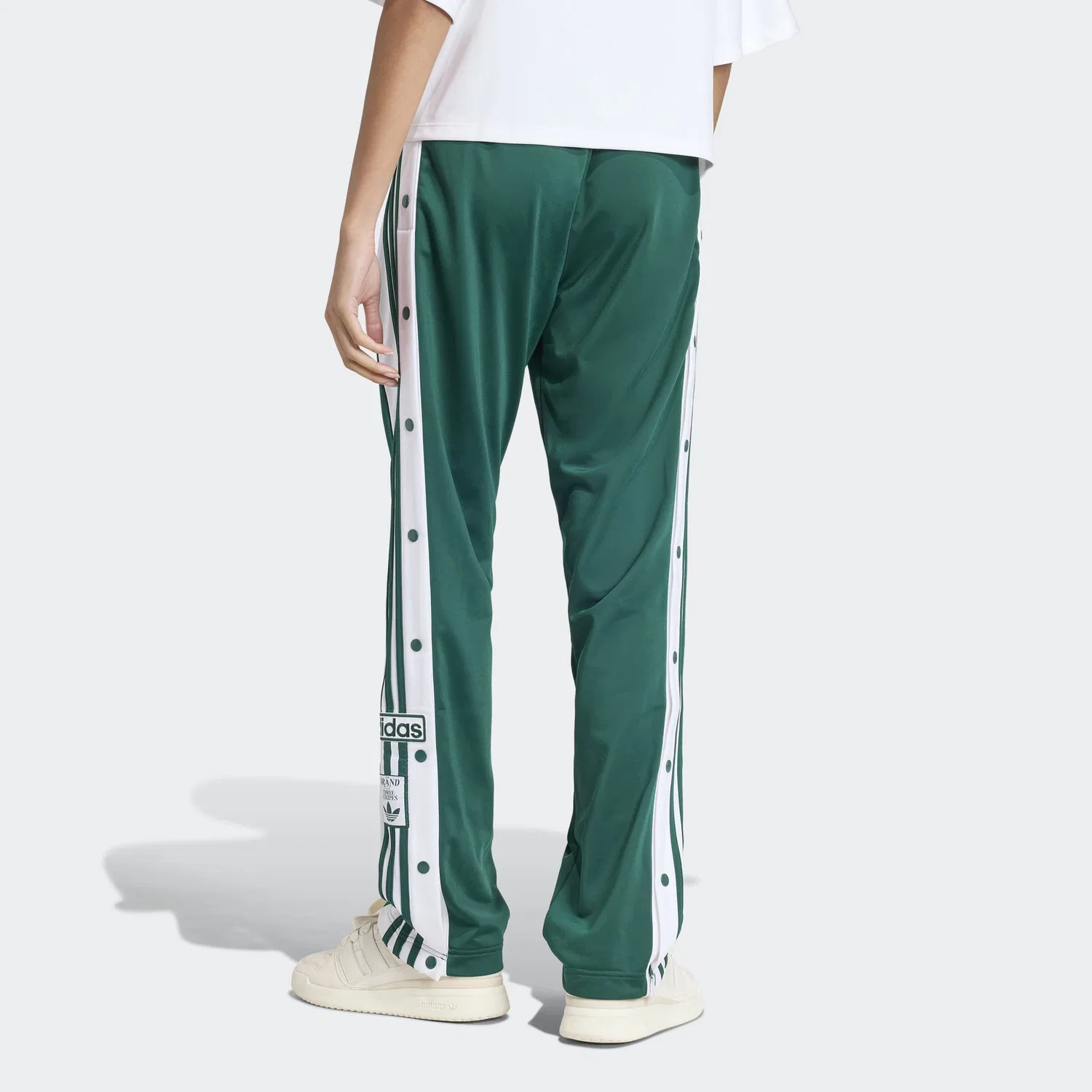 Свободные брюки Adidas Originals зеленого цвета — фото 4