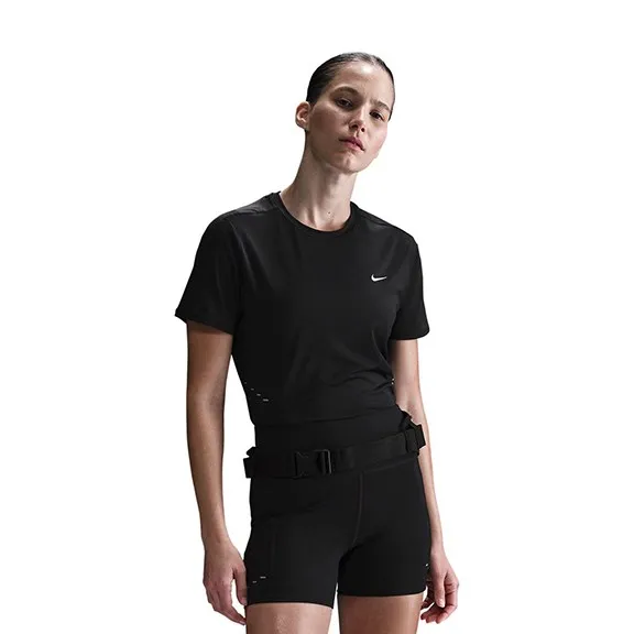 

Женская футболка Swift Dri-FIT Nike, Black/Reflective Silver