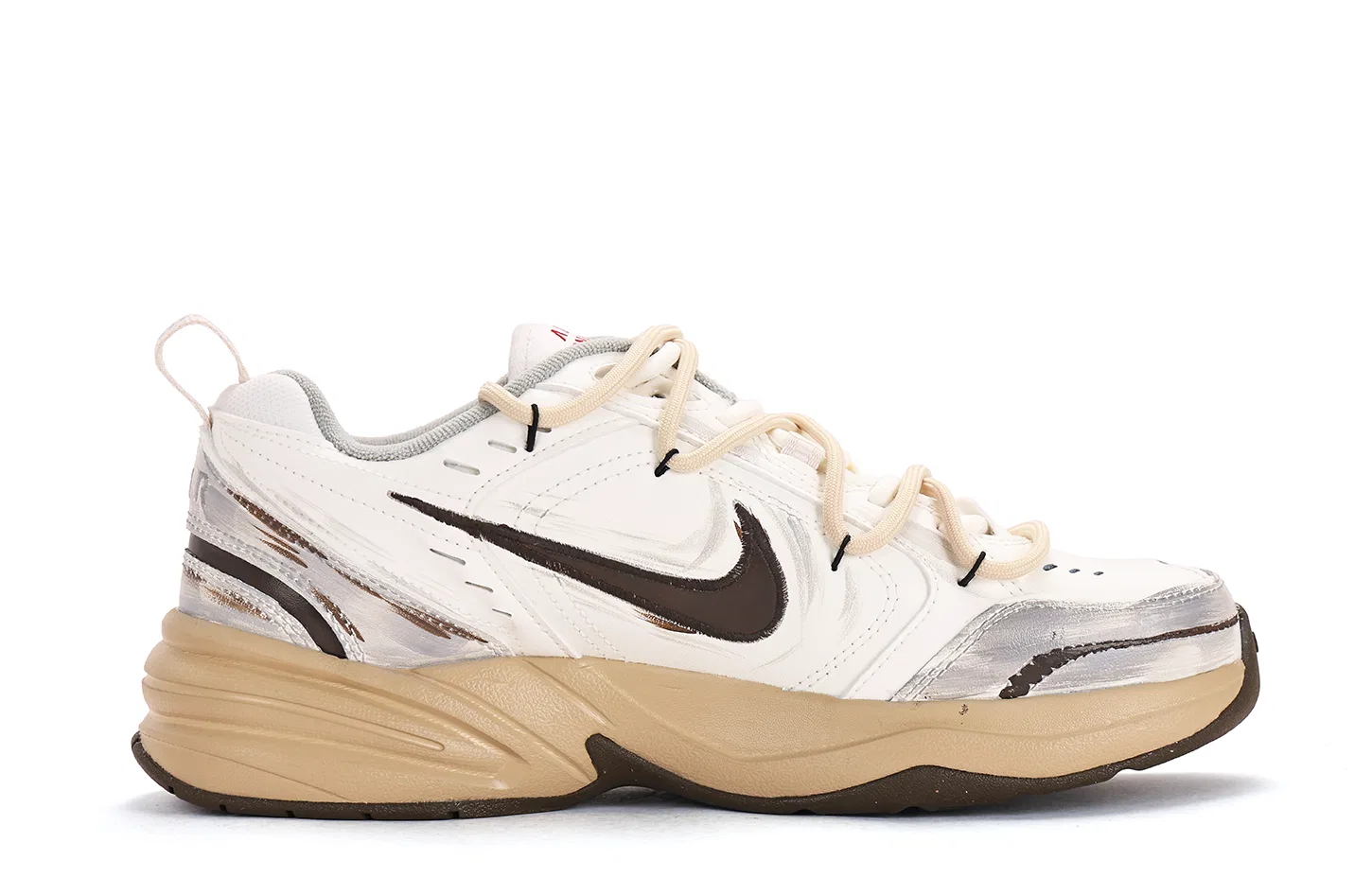 Кроссовки тренировочные Nike Air Monarch 4 белые — фото 4