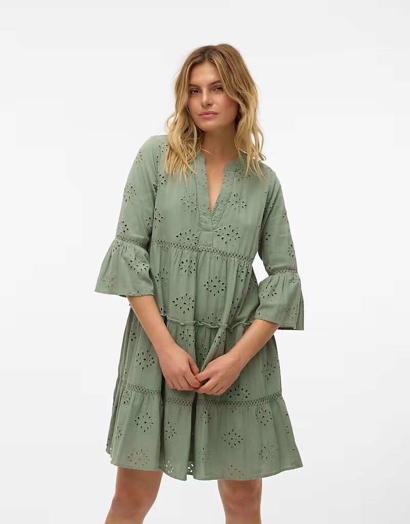 

Блузка Vero Moda в цвете «зеленая изгородь»