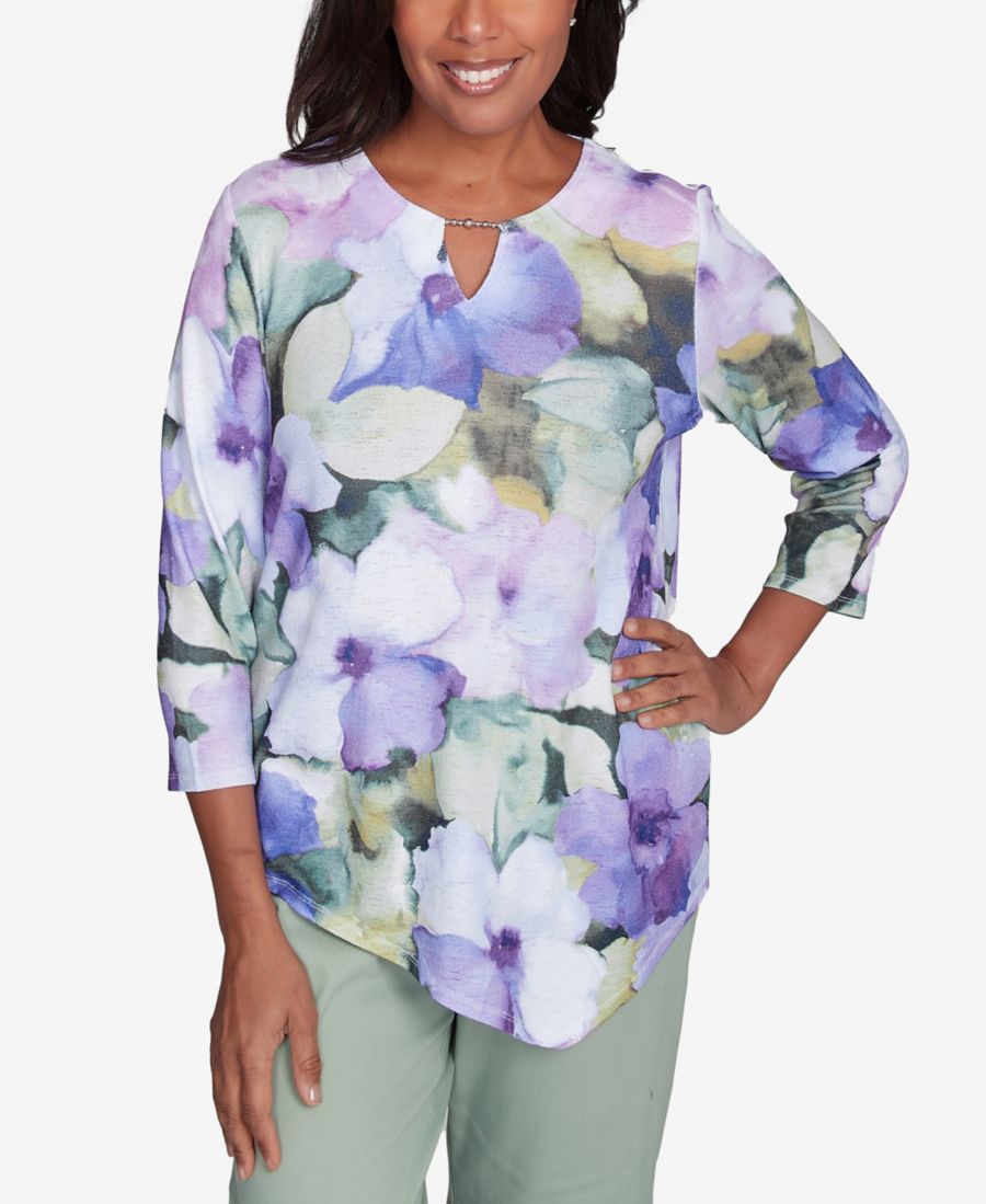 

Женская блузка Santa Fe с эффектным принтом Анютины глазки и вырезом-капелькой Alfred Dunner, Iris Multi