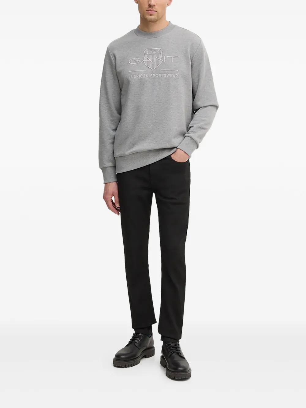 

Свитшот с вышитым логотипом и круглым вырезом Gant, серый