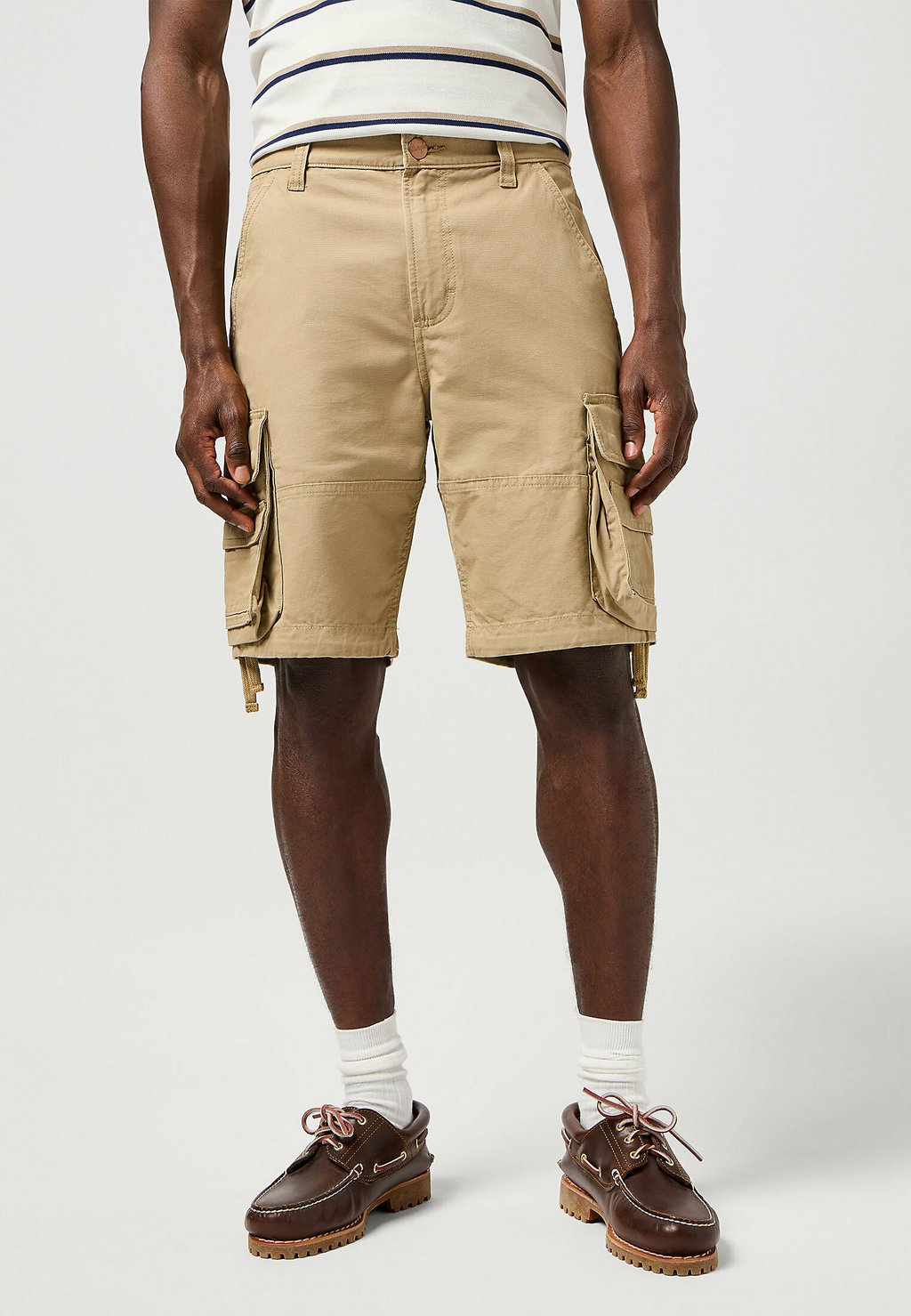 

Шорты REGULAR FIT Wrangler, коричневый