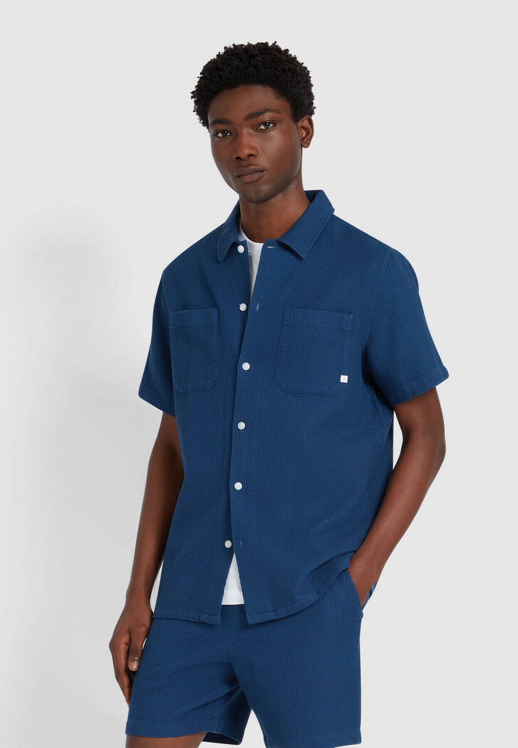 

Рубашка JUDSON SHORT SLEEVE WAFFLE SHIRT Farah, синий