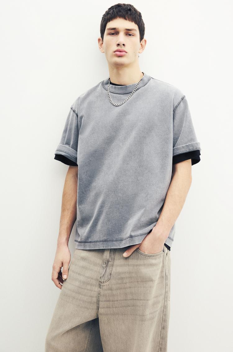 

Футболка свободного кроя Soft-Touch Pull And Bear, серый