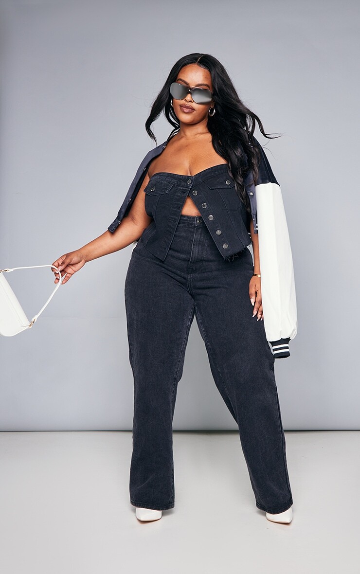 

PrettyLittleThing Укороченный топ на пуговицах черного цвета с корсетом Plus