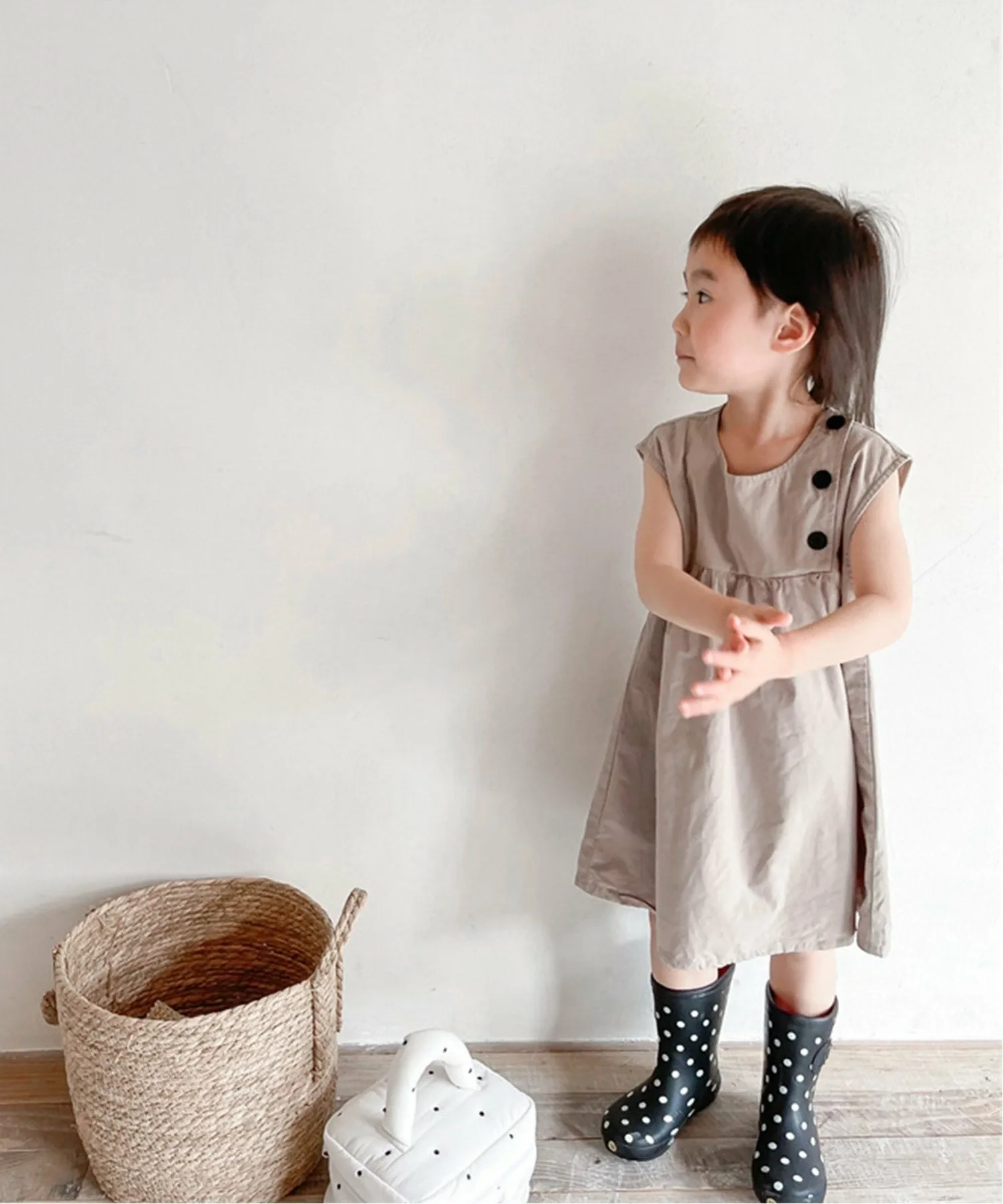 Детское хлопковое платье корейского производства aimoha KIDS/ aimoha KIDS, цвет Light Beige — фото 3